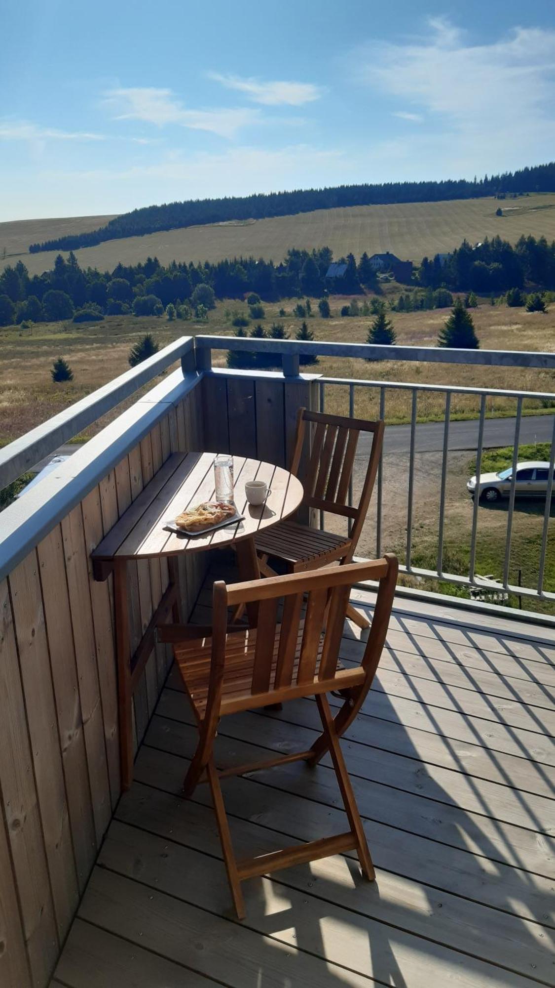 Mezonetovy Apartman Se Dvema Balkony A Vyhledem Loučná pod Klínovcem エクステリア 写真